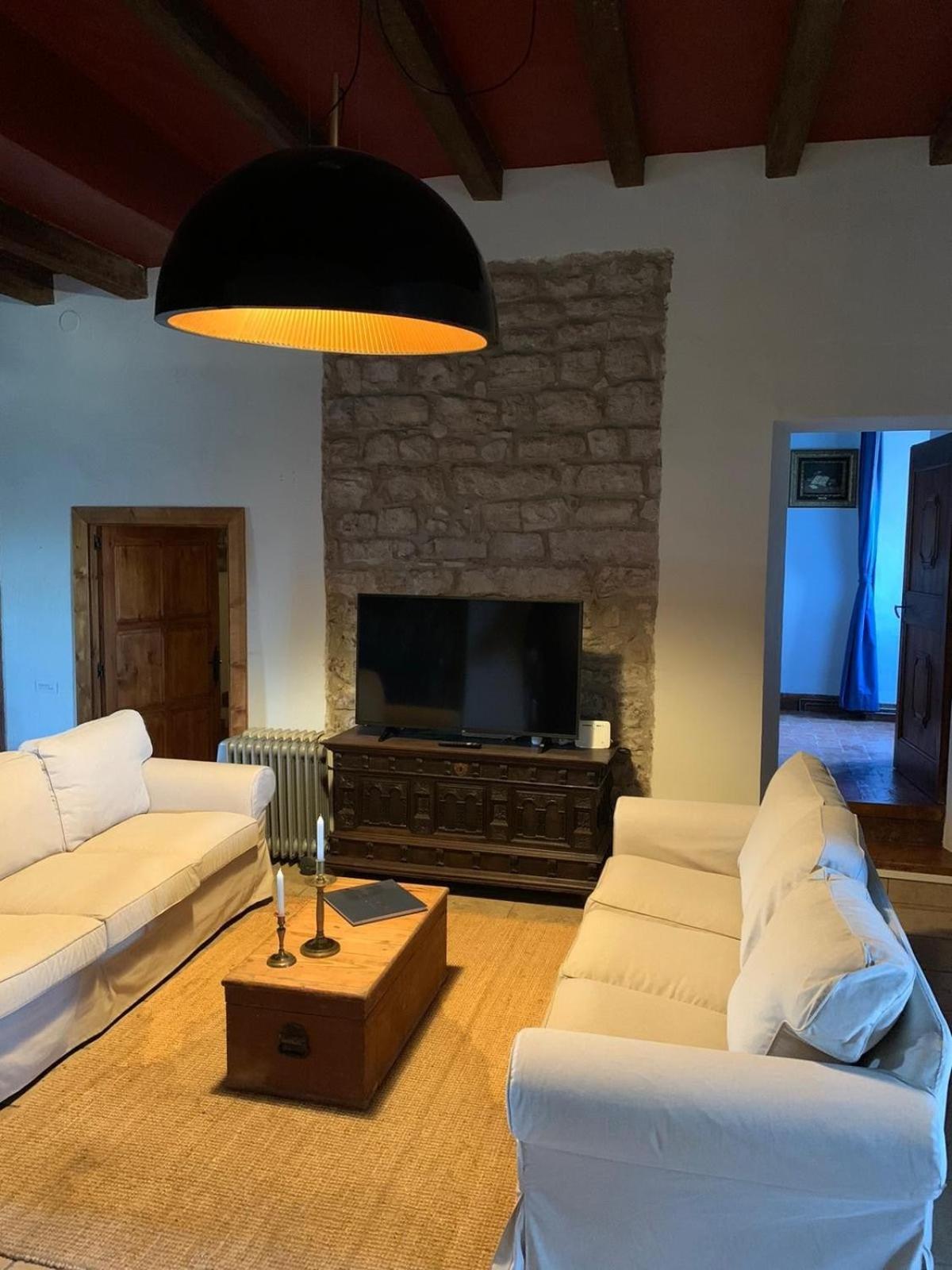 Masia Cal Millas - Turisme Rural Castellfullit de Riubregos Екстериор снимка