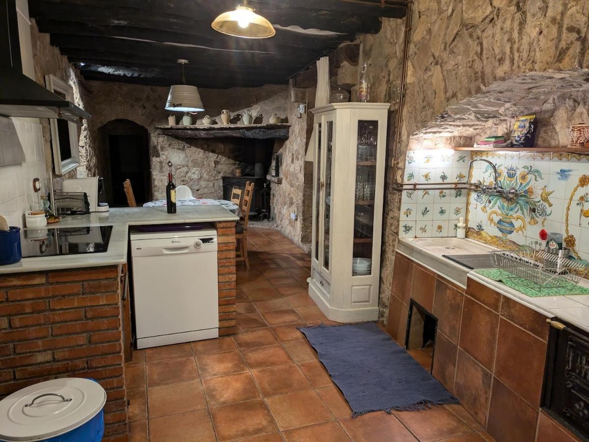 Masia Cal Millas - Turisme Rural Castellfullit de Riubregos Екстериор снимка